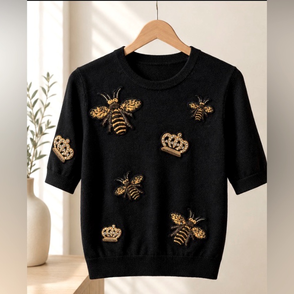 Alice + Olivia blouse/short sleeve sweater black bee crown size S